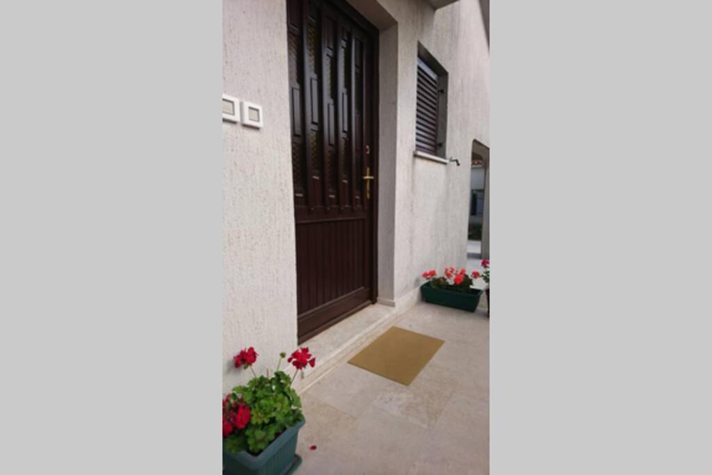 Apartment Vesna For 2, Free Parking And Wi-Fi Pula Luaran gambar